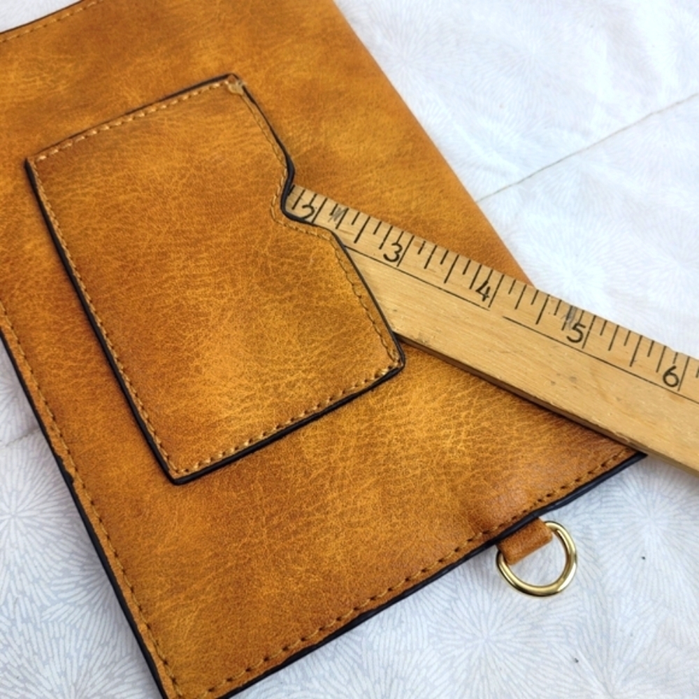 Tan Faux Leather Small Clutch Gold Closure 5 x 7 1/2 Classic Minimalist festival - Picture 6 of 6